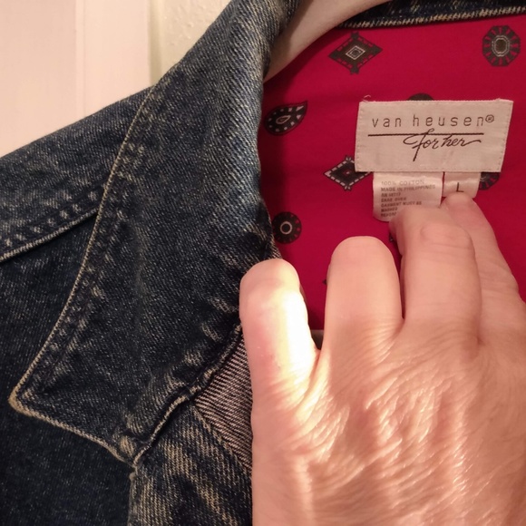 Jean Jacket - Picture 3 of 4